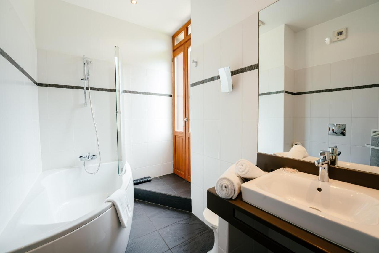 Le Manoir D'Agnes Logis Hotel Restaurant Tarascon-sur-Ariege Bagian luar foto