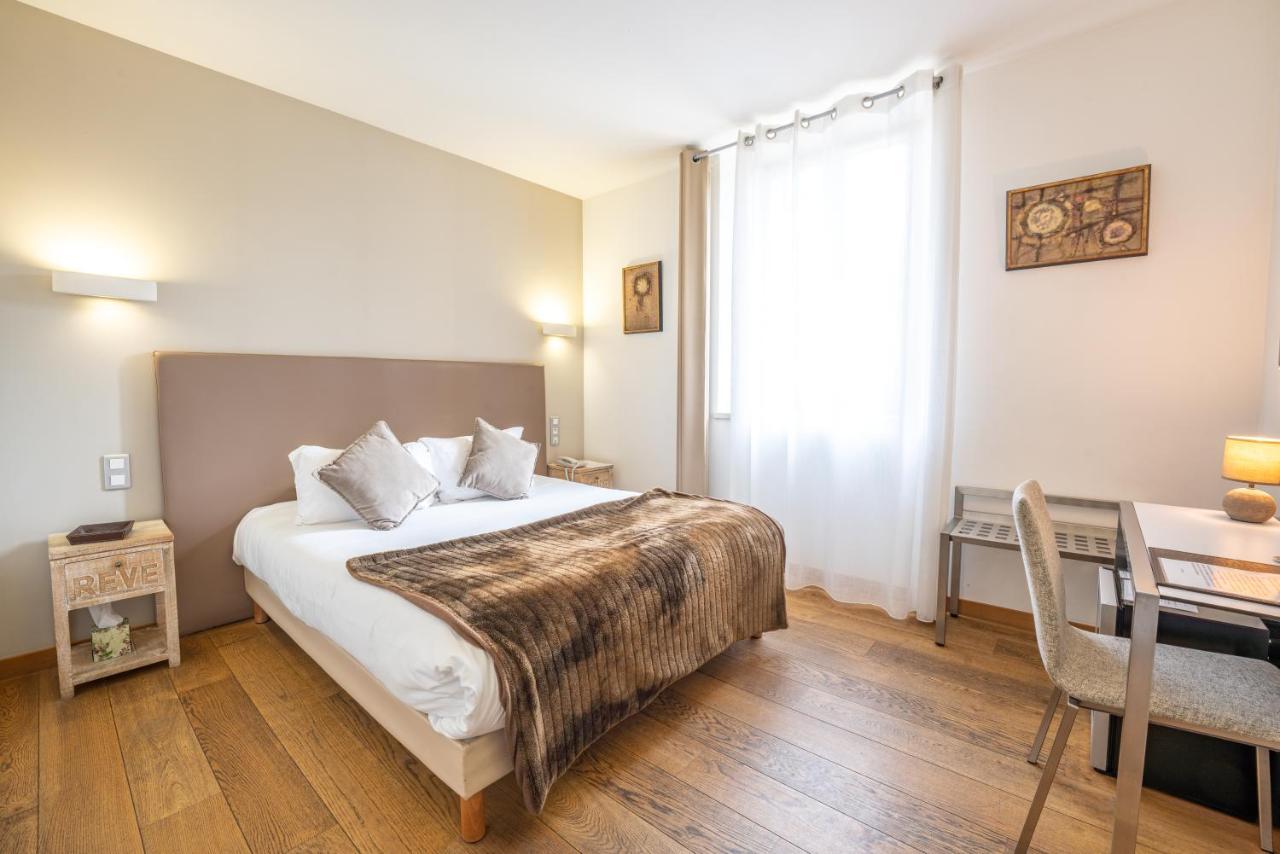 Le Manoir D'Agnes Logis Hotel Restaurant Tarascon-sur-Ariege Bagian luar foto