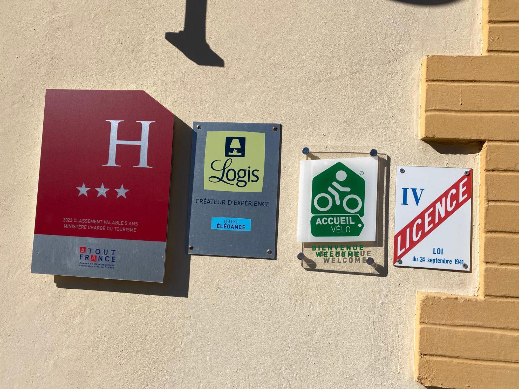 Le Manoir D'Agnes Logis Hotel Restaurant Tarascon-sur-Ariege Bagian luar foto