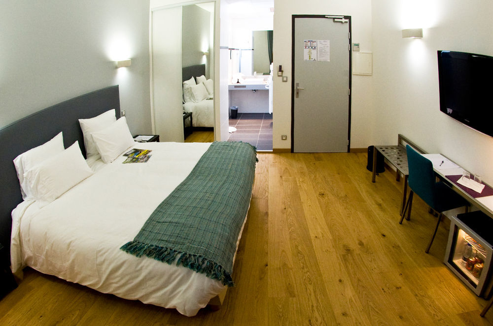 Le Manoir D'Agnes Logis Hotel Restaurant Tarascon-sur-Ariege Bagian luar foto