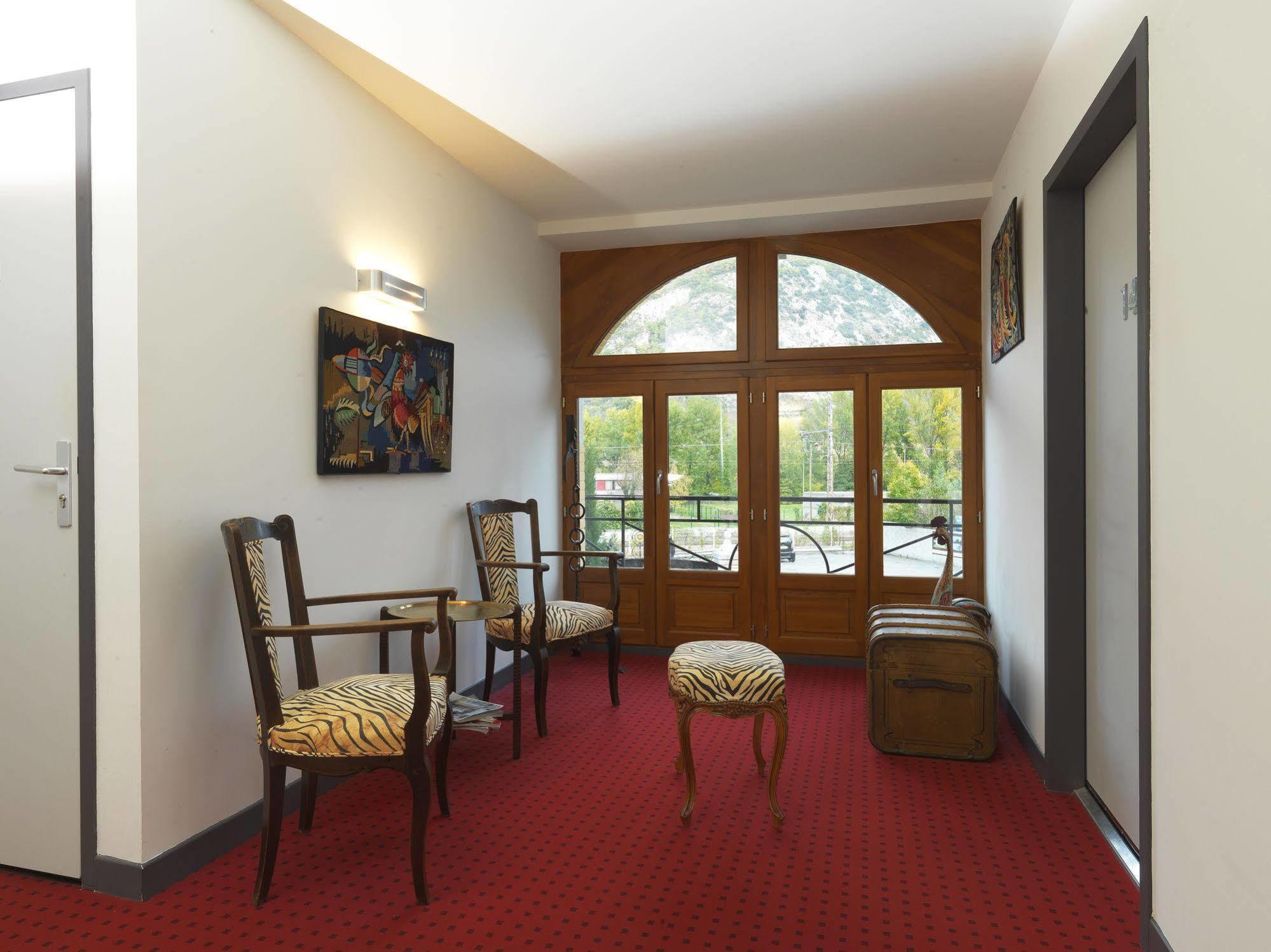 Le Manoir D'Agnes Logis Hotel Restaurant Tarascon-sur-Ariege Bagian luar foto